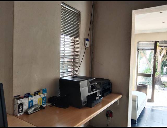 OFFICE PROPERTY TO RENT IN WOODMEAD